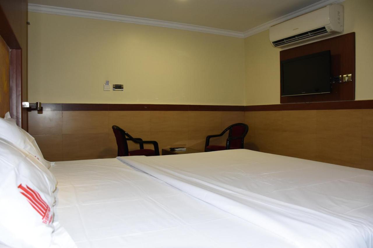 Everest Park Residency Tiruchirappalli Extérieur photo